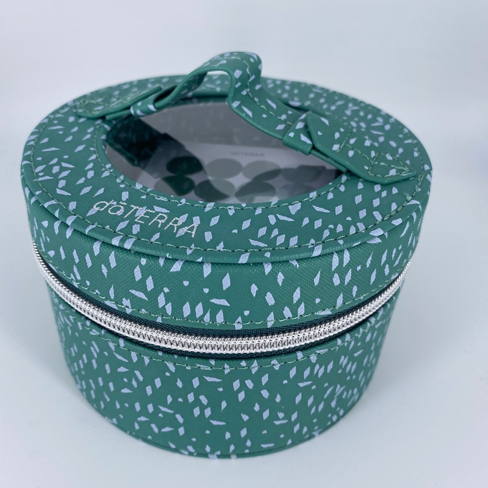 NEW doTERRA Hat Box Oil Zipper Travel Case & stickers - READ DESCRIPTION